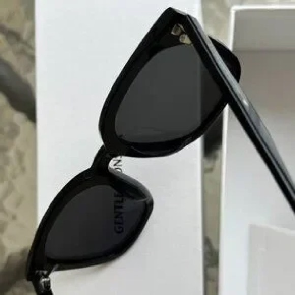 Gentle Monster FRIDA Black Square Sunglasses Classic Dark Lens main image 5